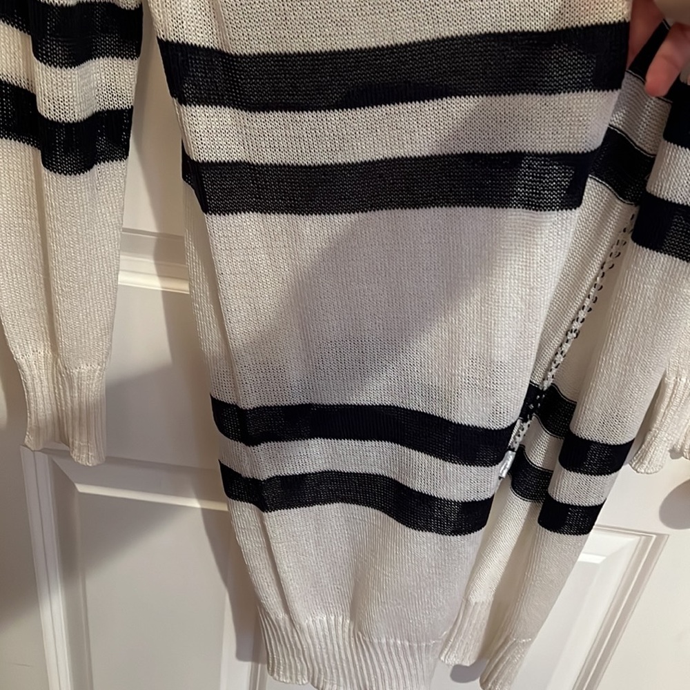 Cardigan - Picture 4 of 6